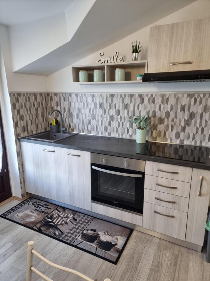 Apartment Pharos Zambratija  Bagian luar foto