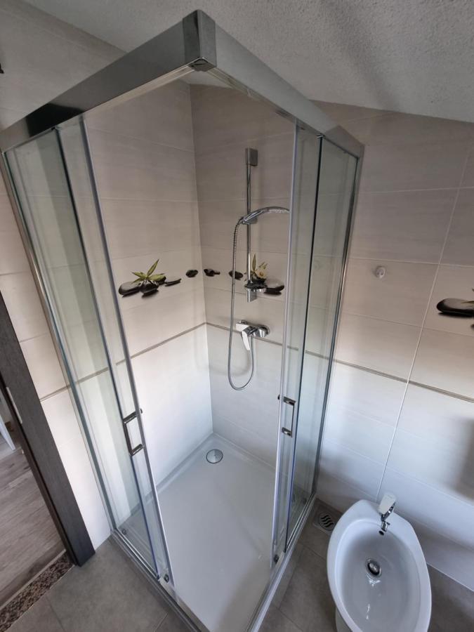 Apartment Pharos Zambratija  Bagian luar foto