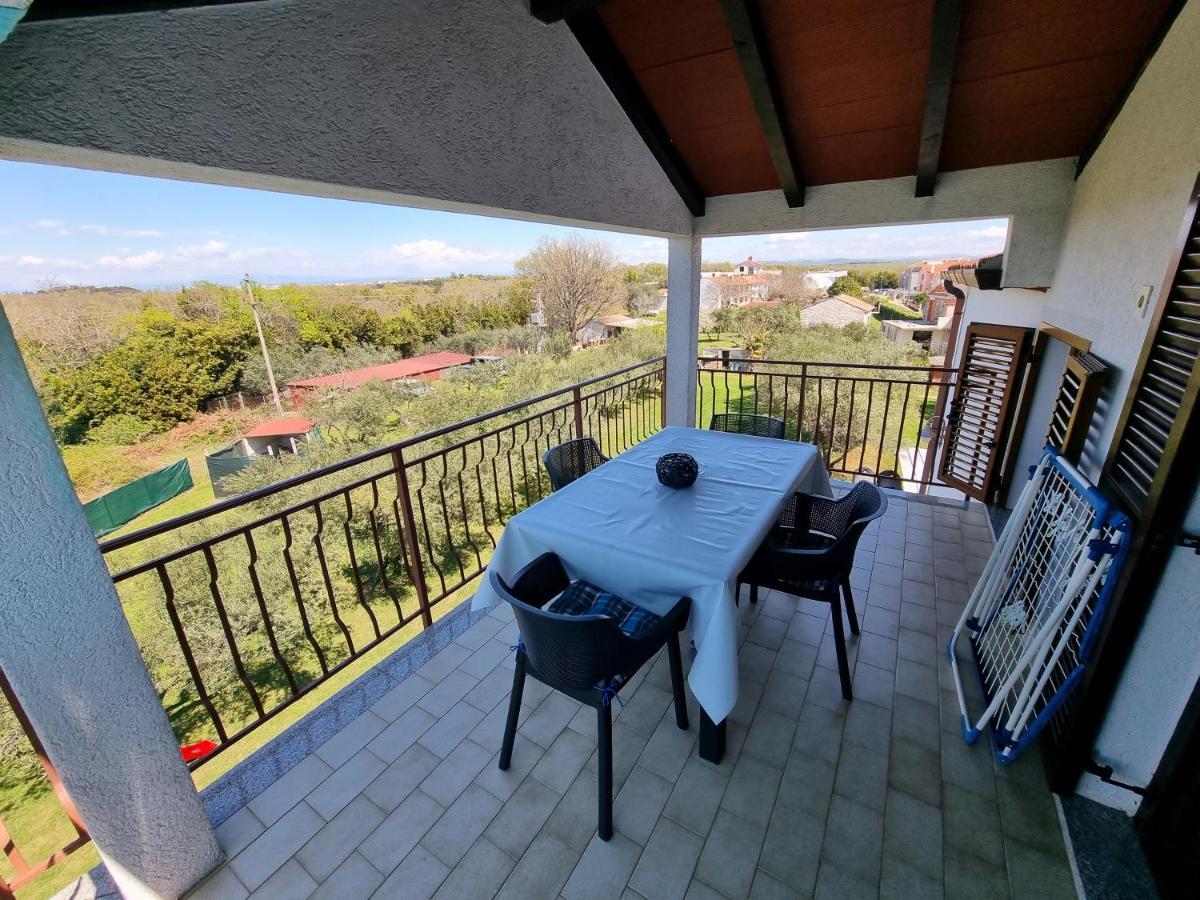 Apartment Pharos Zambratija  Bagian luar foto